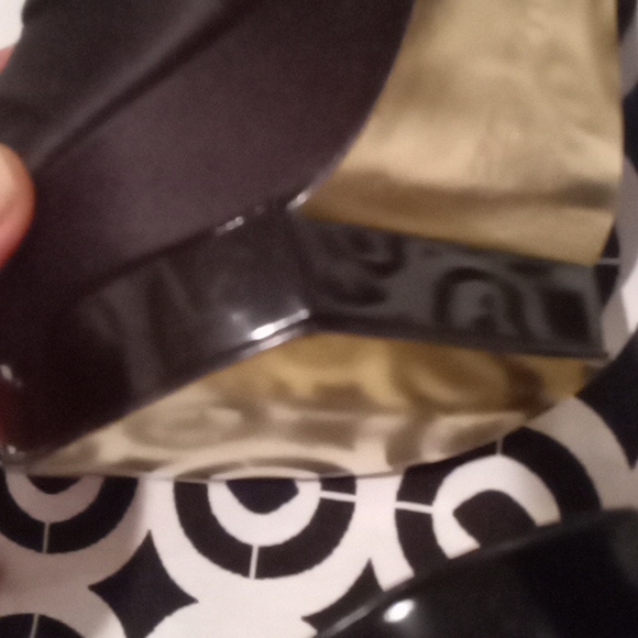 Joan & David Black 👠 - Picture 3 of 6